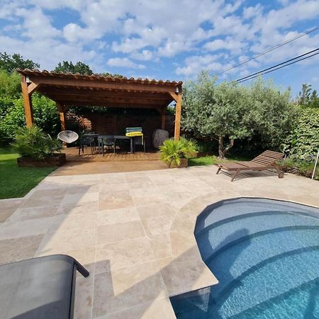 Maison Villa Pierrevert Luaran gambar