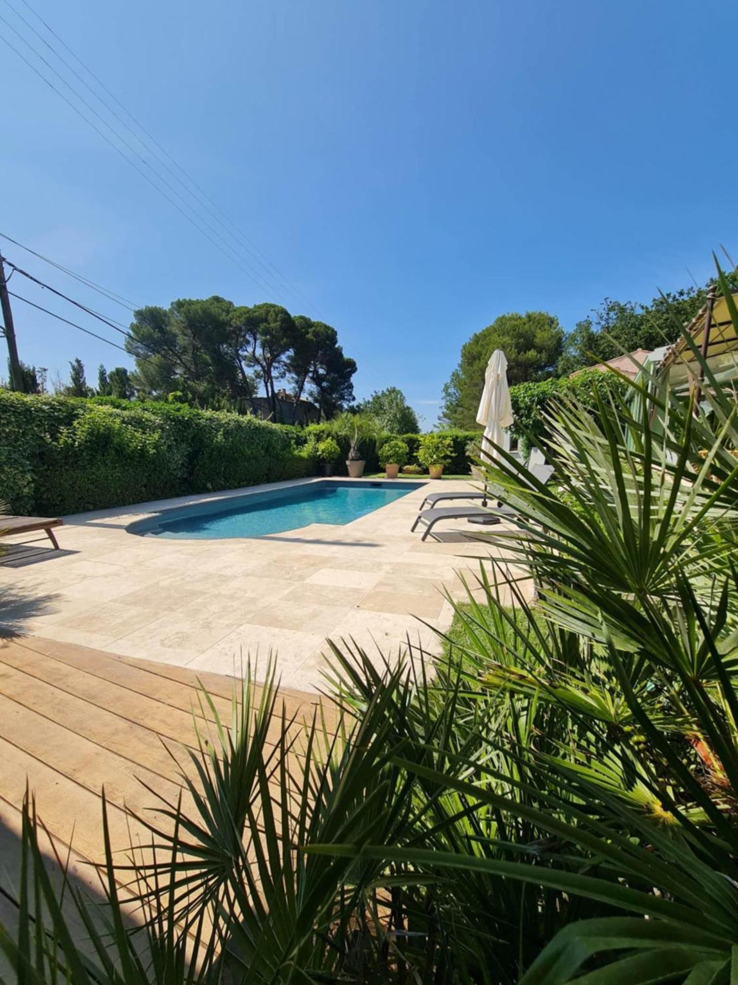 Maison Villa Pierrevert Luaran gambar